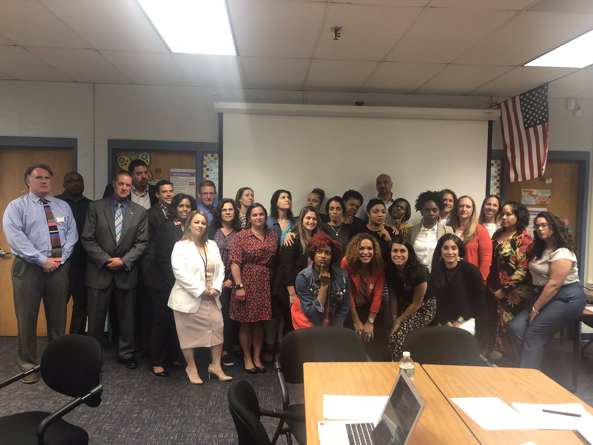 Evette Avila tweet media