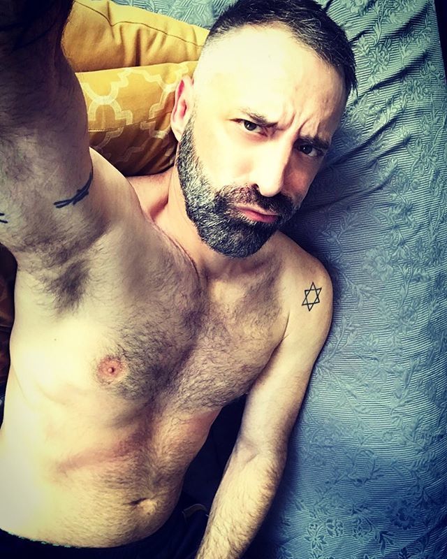 cyletmoi's tweet photo. A la demande générale...
#gaydaddy #gaybeard #gay #gayfrance #gayhot #gayboy #gayparis #gayparisian #instagay #gaylife #gaycouple #gaylove #gaymen #gayworld #beardgay #gaybeard #beardedgay #gaybearded #gayman #gayart #gayselfie #gayfollow #gaylike #likeg… https://t.co/Rg8QOXswi0 https://t.co/n98BwePtXn