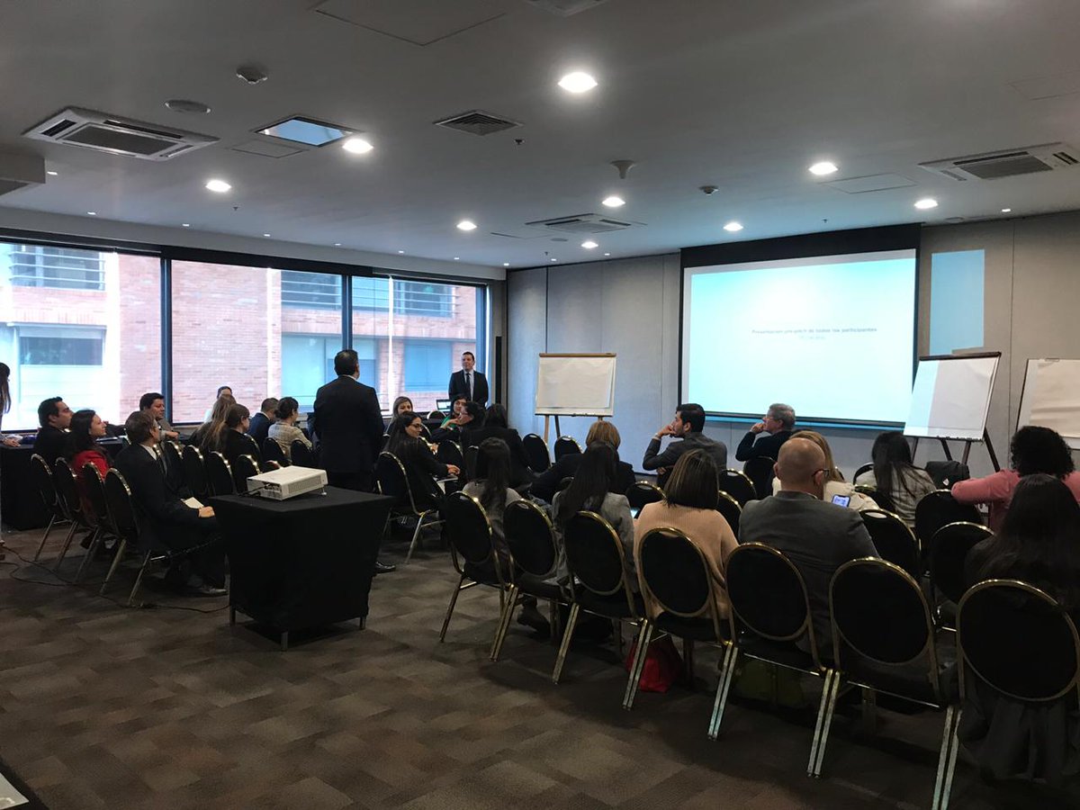 RSCentro's tweet image. #AEstaHora | En la Mesa Temática 3
Criterios de Negocios Verdes en las Cadenas de Suministro  liderada por @giz_gmbh 

#CadenaSuministroGRI