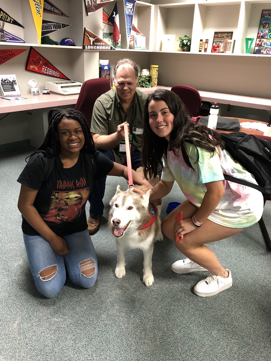 CHSCnslingCrew's tweet photo. CHS students had to opportunity to visit with some furry friends today!! Bennie and Fargo were here to help provide some relief from the stress of final exams 🐶 🐾 💕 #DragonStrong #finalsweek2019 #schooldaze https://t.co/g8zv2TeAty