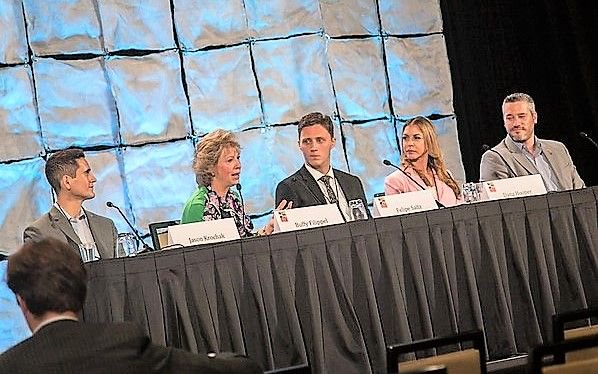 GT_Law's tweet photo. As part of @sportslawyers' Annual Conference, @GT_Law's @DanaHoop spoke on a panel focused on breaking into the #sportslaw industry, with the goal to educate and guide individuals about ways to get into sports law as a career. https://t.co/ERxzOYVQnv #SLAC19 https://t.co/NAZGsVSvka