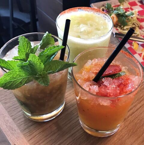 ant_kneee's tweet photo. Whose ready for #TacoTuesday? @TheOldPlank_Chi in #LoganSquare is your new hot spot for Tex-Mex, drinks and sports! Enjoy the big game, while sipping on agave &amp; whiskey cocktails or grab a local brew from the 16 taps. It's a win-win any day. Welcome to the neighborhood!!! https://t.co/2CuJ299DEu