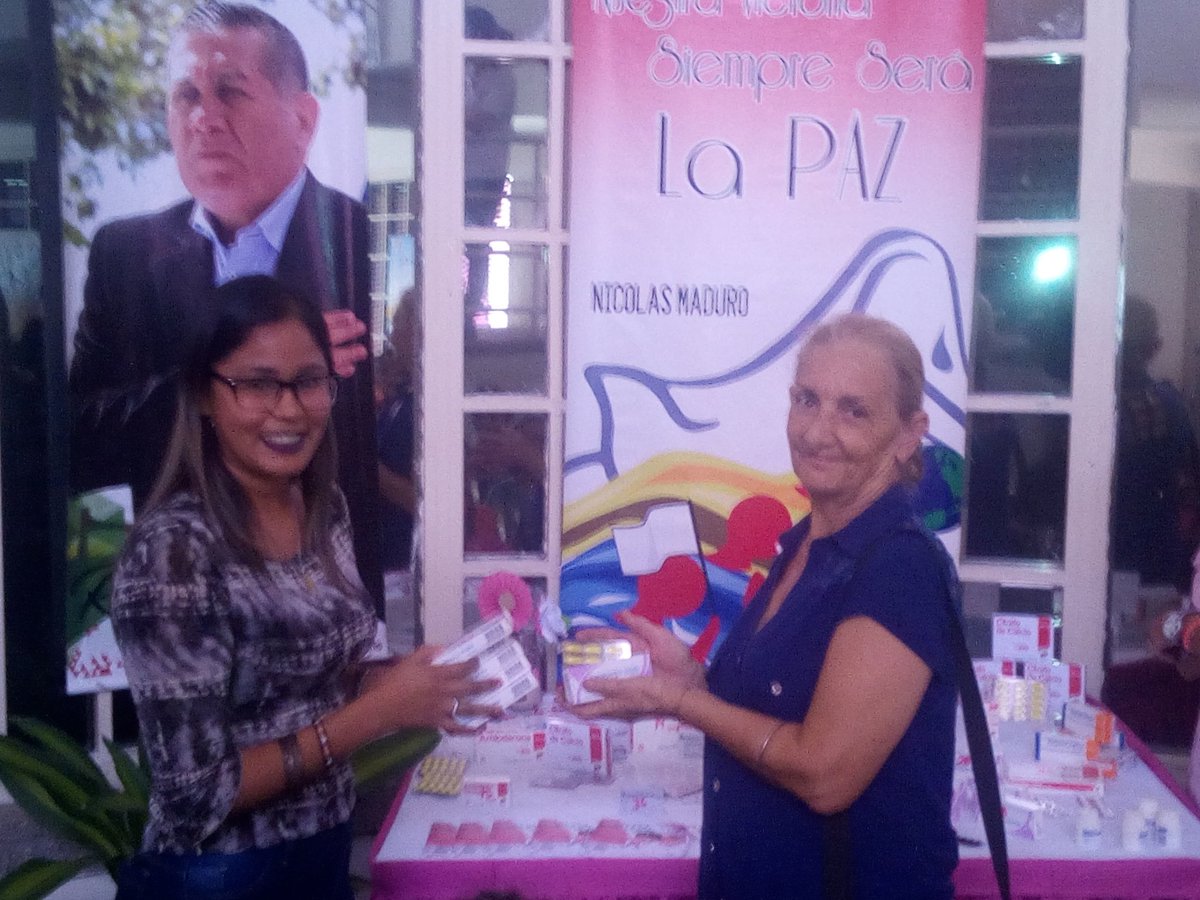GobTrujillo's tweet photo. #PorAmorATrujillo Siguiendo los lineamientos de la presidenta de @Fundasaludtru Dra. @ajacquep se realizó la entrega de medicamentos a pacientes con enfermedades crónicas en el @IMET2014 https://t.co/TZKhkFFQ7X