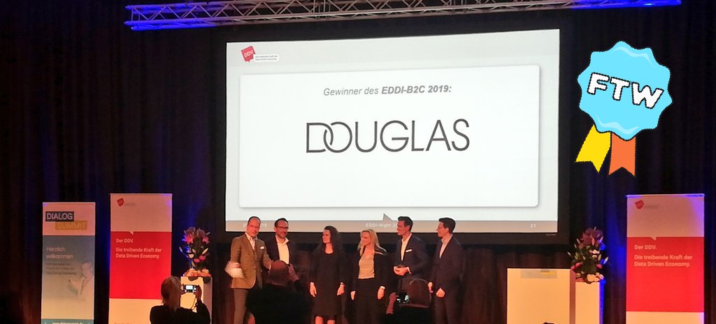 Und der Gewinner des EDDI-Awards 2019 in der Kategorie #B2C ist: #douglas, Gratulation! <a href="/DDV_DE/">DDV</a> #DialogSummit #DataDrivenMarketing