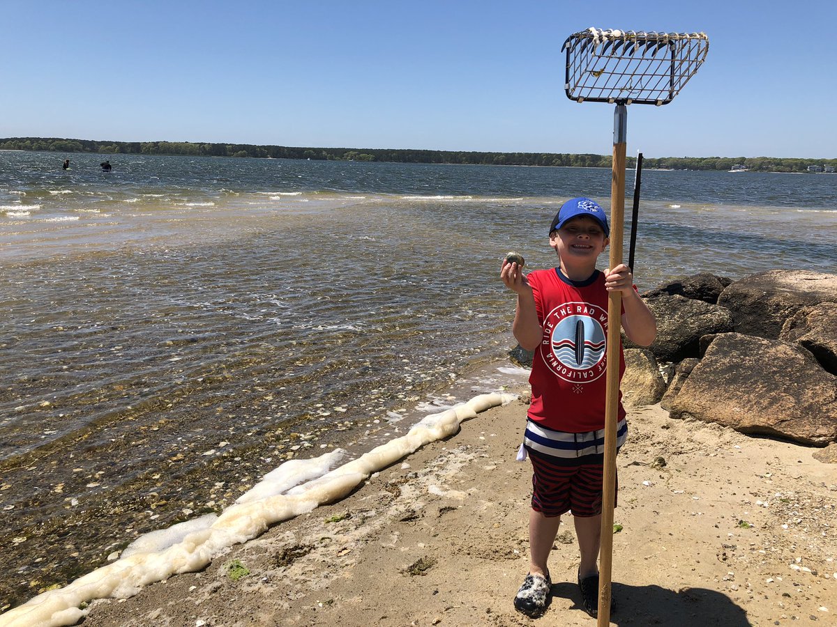 ‘Tis the season! Quahog season, that is.

#gonequahogging #findyourcape