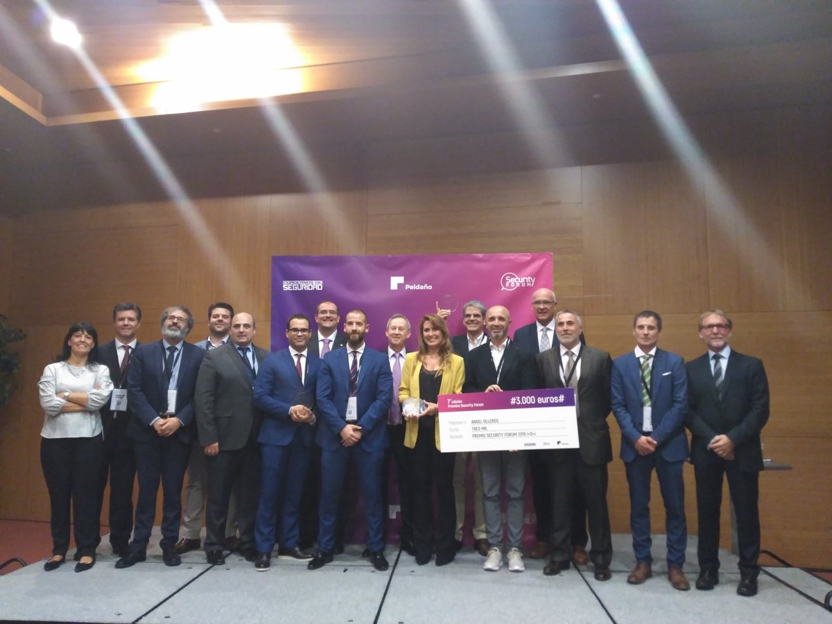¡Finalistas y ganadores ya han recogido su Premio #SecurityForum!