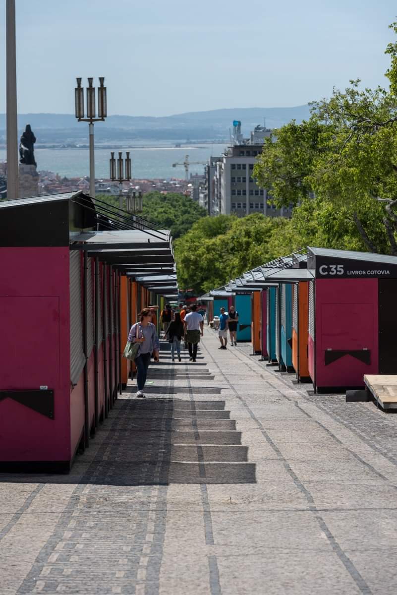 lifeinportugal's tweet photo. #international #book #fair #Lisbon #May29th-June16 #art #event #library #cULture #meeting #écrivain #Portugal #Europe #MuseumWeek #lissabon #lisboa #weekend #meetings #kultur #reise #tourismus #tourism #vakantie #toerism #reizen #reisen #ferien #Vacances #séjours #tourime #life https://t.co/TiuXDS8SpH