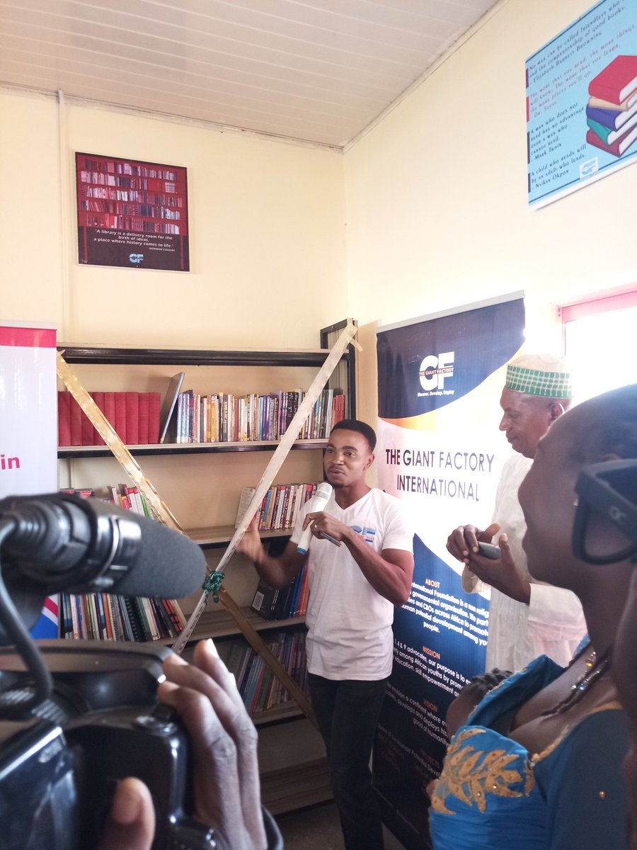 TheGiantFactory's tweet photo. We believe in the transforming power of good #books. On May 27, we celebrated with the students of Yunik Academy, Mangu. We donated 300books & #library decorations, painted the library, & started a bookclub. Many thanks to @NaijacitizenNim @divapyem @Books2Africa
#thebellproject https://t.co/CoyGckXmAe