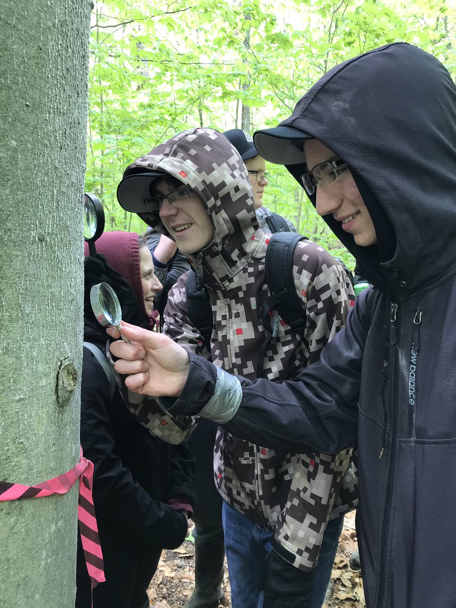 foresterlacey's tweet photo. What an amazing day @ShawWoodsOEC for @Forests_Ontario Forestry Connects program! 50 kids learning about forestry (tree marking, forest management, old growth and compassing) and also taking in a mill tour at Heideman’s with @Treadstone1962. #ittakesaforest https://t.co/aQWYhWVOvh