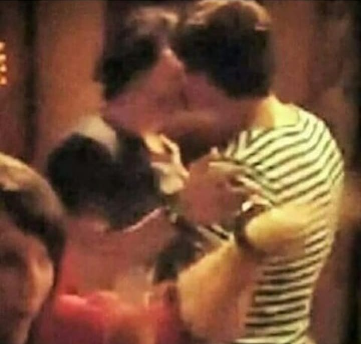 hesclwtls's tweet photo. #RememberWhenLarry 
las mejores fotos las sacaron con una tostadora https://t.co/oHRLg3IH7r