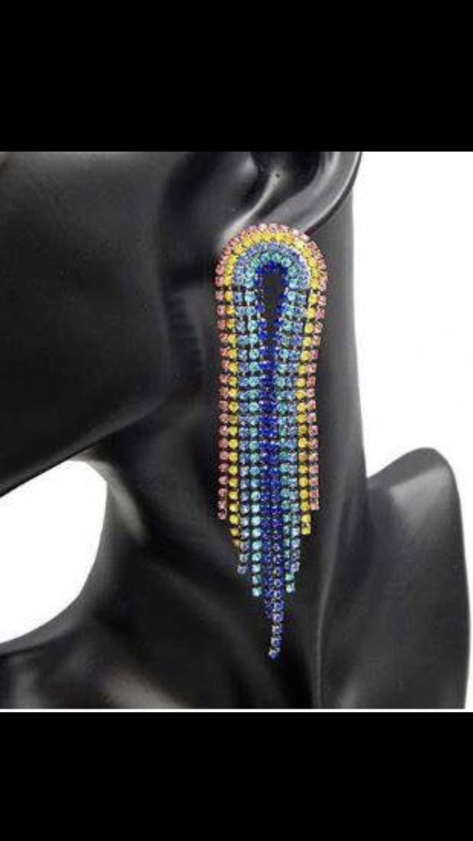 TboutiqueTf's tweet photo. Earring Multi Rhinestone Strands in stock today! https://t.co/mHSHRgdTAr
