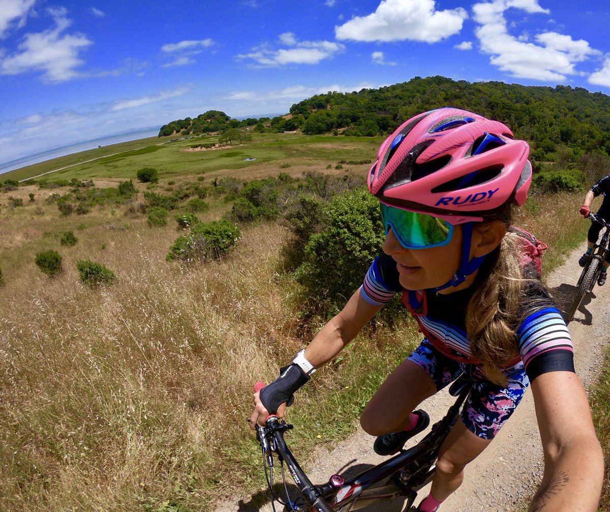 HeatherroseSf's tweet photo. Life’s for Livin’ and Learnin’

2 very different kind of rides on the MTB this weekend ...

Both rides taught me new skills and gave me confidence ...and were a whole lotta FUN!! ——————-LOVE this new hobby of riding in the dirt ❤️⚡️ 🌲 ☀️ ⛰ 

   @TrekBikes https://t.co/cA1wrPmU4c