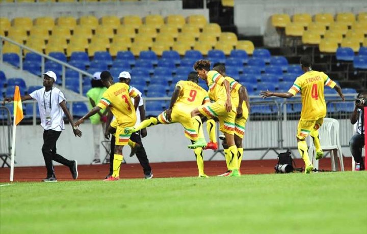 equipedumali's tweet photo. Trois fois mené au score par l'Arabie saoudite, le Mali s'est finalement imposé (4-3). Les Aiglons sont (quasiment) qualifiés en huitièmes de finale de la Coupe du monde des moins de 20 ans. https://t.co/MwoXBhRcv8