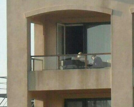 hesclwtls's tweet photo. #RememberWhenLarry 
pidieron 4 habitaciones para 5 
*gay silence* https://t.co/PbhpjTwta0