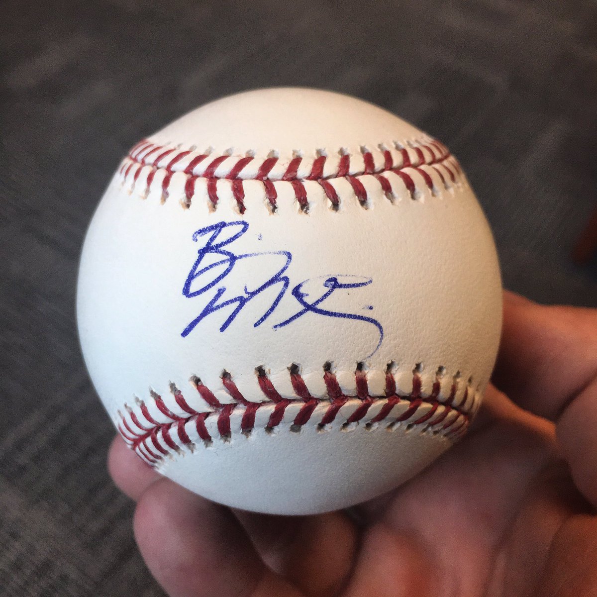 snoshi's tweet photo. thanks @bluejays - #mybluejays points earned me a Billy McKinney signed ball for the collection ...it’s weird having such a clean ball signed compared to the rest of our collection of game used balls #autographs #mlbautographs https://t.co/gtWM5nBvQw