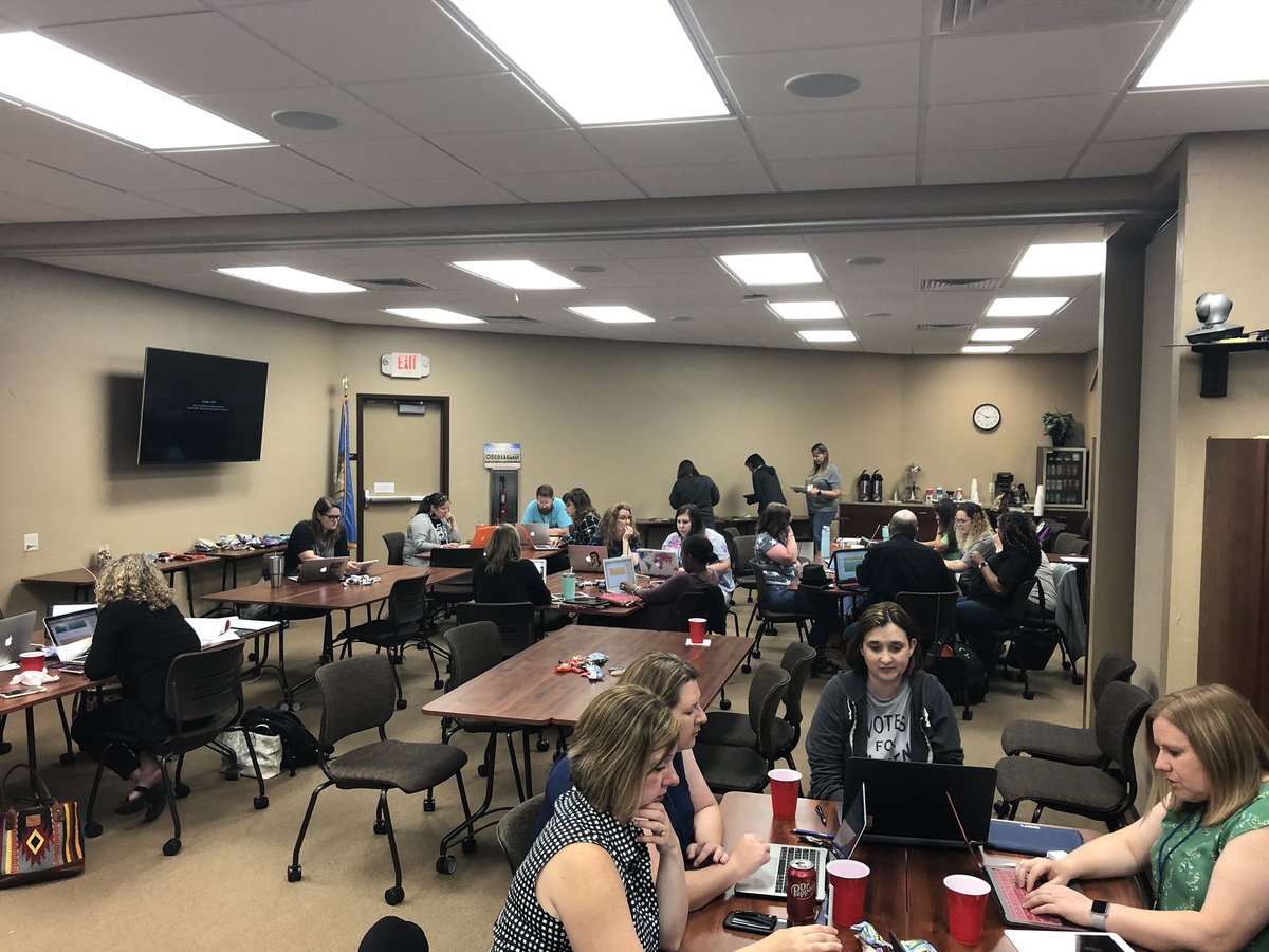 MrsBeck25's tweet photo. Day #1 of #OKLDR‼️ Excited to be working with these amazing #oklaed educators!! https://t.co/yhiabGamuU