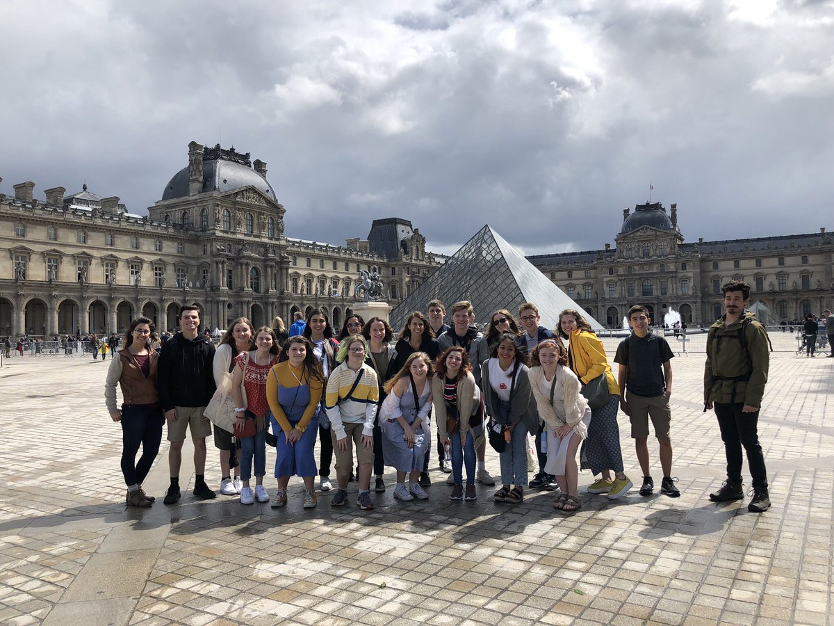profdefrance's tweet photo. Great second day in Paris: Visited Musée d’Orsay, walked the Champs Élysées from the Louvre to l’Arc de Triomphe, and students were picked up by their host families!

@WKHSWolves
@TWHS_Cardinals
@wcsdistrict
@QuoiDeNeuf_Mme
@madame_hill
@Laird9Laird
#allezwotown
#itsworthit https://t.co/D9y1SDl9bS