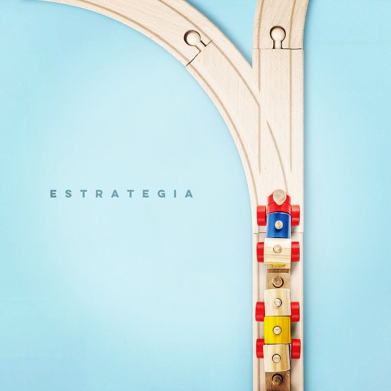 La Estrategia de Comunicación es el plan para contar quiénes somos, qué ofrecemos y qué podemos hacer por el cliente de manera distintiva, clara, simple y persuasiva.

En 4C Studio, #lohacemosporti

#agenciademedios
#casaproductora
#marketingdigital