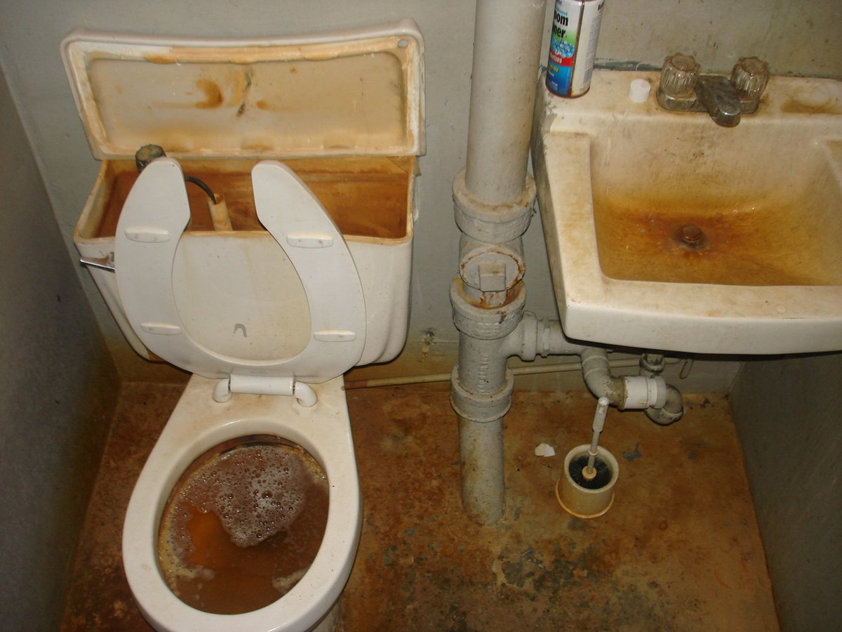 Just got to my hotel in Baku , the first photo is of the bathroom on the website and the second one is what we've been met with. 

Disgrace they can host this.