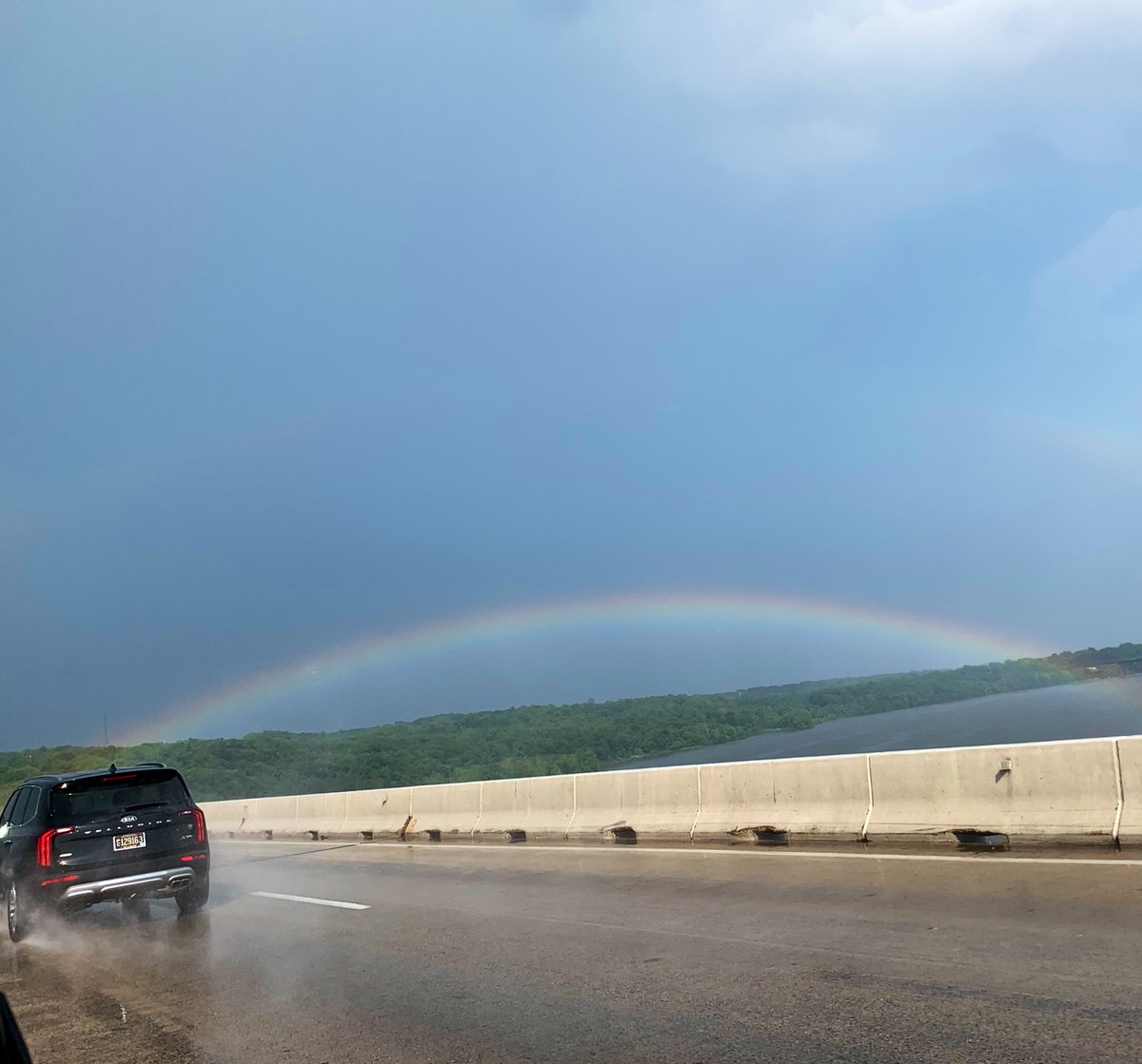 yaseminyusufoff's tweet photo. The rainbow before the tornado. #safetravels #ica19 #itsbeenmagical #seeyou #ica20 https://t.co/i5pDBPwnSn