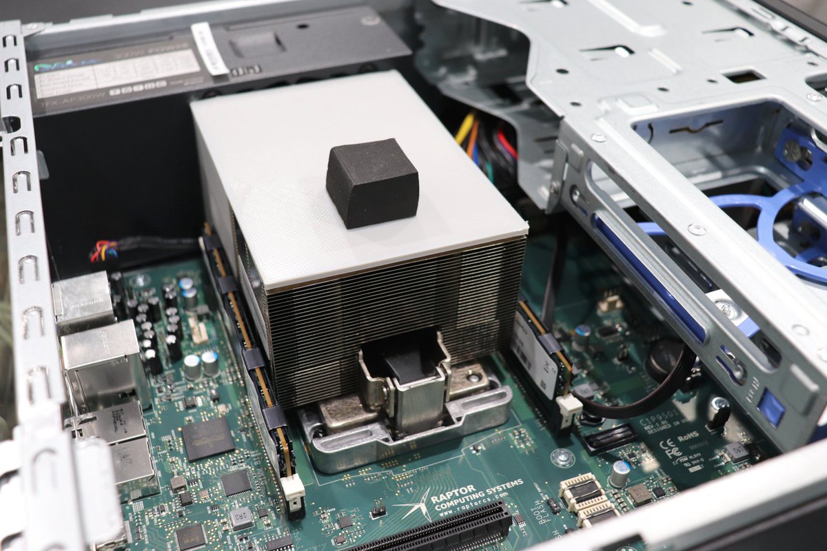 [Obrázek: D7rzHgTX4AAfBO0.jpg]