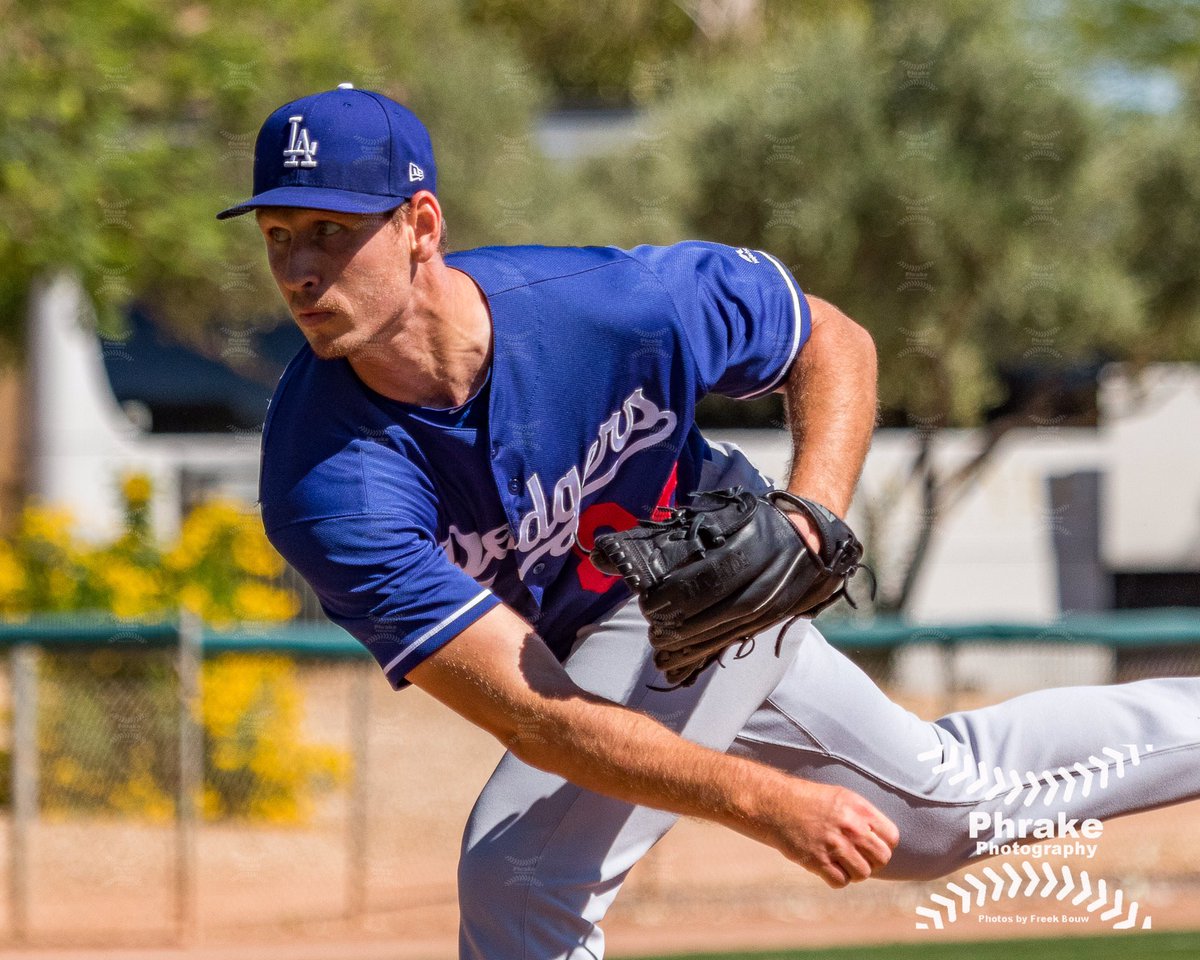 phrakephoto's tweet photo. Markus Solbach (80) P Los Angeles Dodgers Germany (2011 MIN)
#dodgers #itfdb #losdoyers #letsgododgers #ladodgers #gododgers #welovela #losangelesdodgers
@FutureDodgers
#baseballdeutschland #buchbinderlegionäre #legioneare
#downunderbaseball #adelaidebite #bite
@MSolbach23 https://t.co/WPnDczEwgV