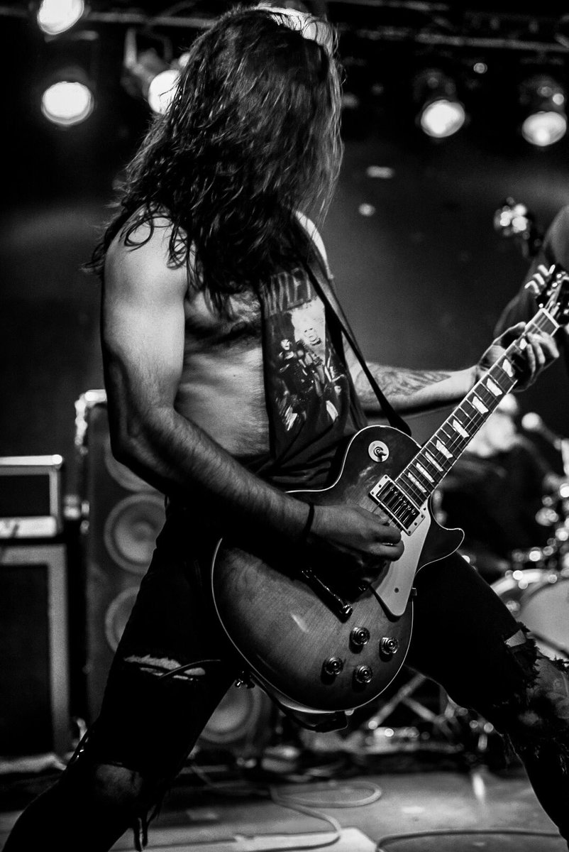 Feverwar's tweet image. Pretty colors seen em' dancin' in the rear view

#catchthefever #PissPoor 
📸: @GingeryInjury