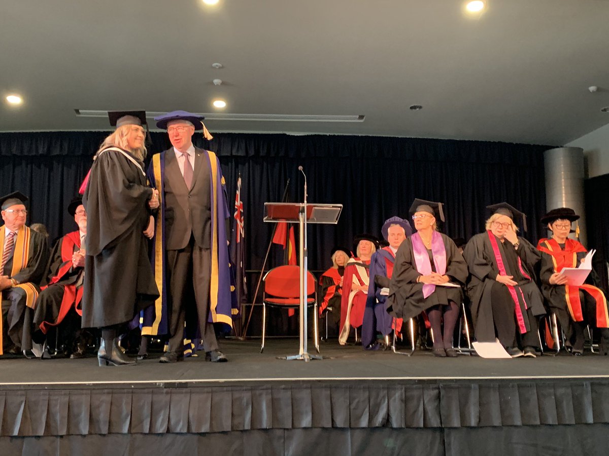 Congratulations to all the graduates of <a href="/FedUniGippsland/">FedUni Gippsland</a>  today. So many hours of hard work goes into study. Today, many proud parents, proud children and partners, proud staff and proud graduates celebrated.  🎓  🏆 #FedUni