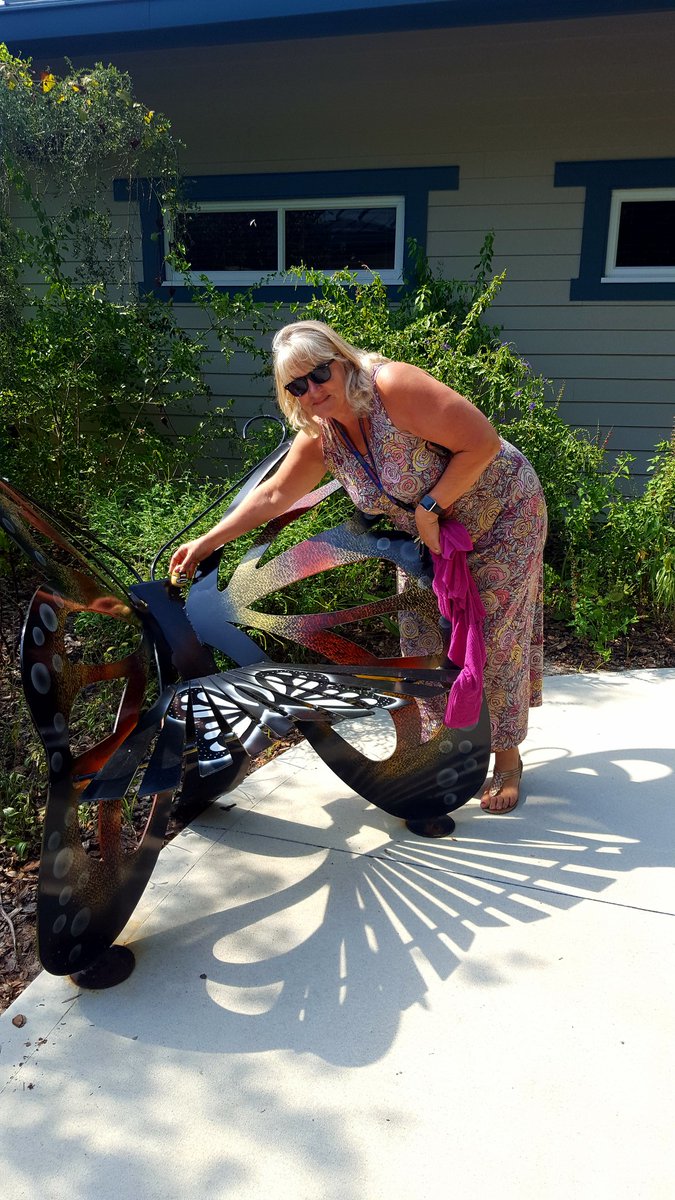 palmerchristin3's tweet photo. Mrs. Moore and I hid this summer's first set of rocks at the W.T. Bland library's award winning butterfly garden. Come check out a book or two and find a rock! @TriangleElem @lakecountyschools @mswalters47 @nancymooremn #ManateesRead #ReadersAreWinners https://t.co/SViPH37E0S