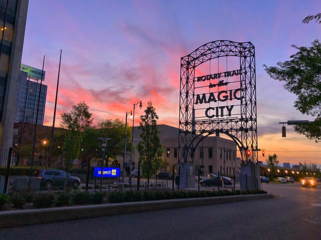inbirmingham's tweet photo. Sunset spotting. The Rotary Trail is one of the best places to transition into the evening. Where's your favorite spot to catch a Birmingham sunset?
📸: @zacksyl on IG https://t.co/4Av8yCdAm1