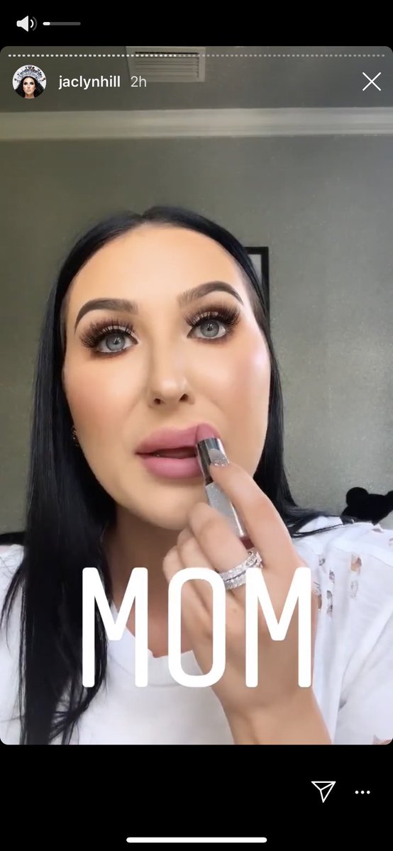 brimuti's tweet photo. When you have to screenshot what color lipsticks you’re gonna get when the @Jaclynhill cosmetics lipsticks come out 🙃💁🏻‍♀️💄👄💎 https://t.co/VbS0pBwfh2