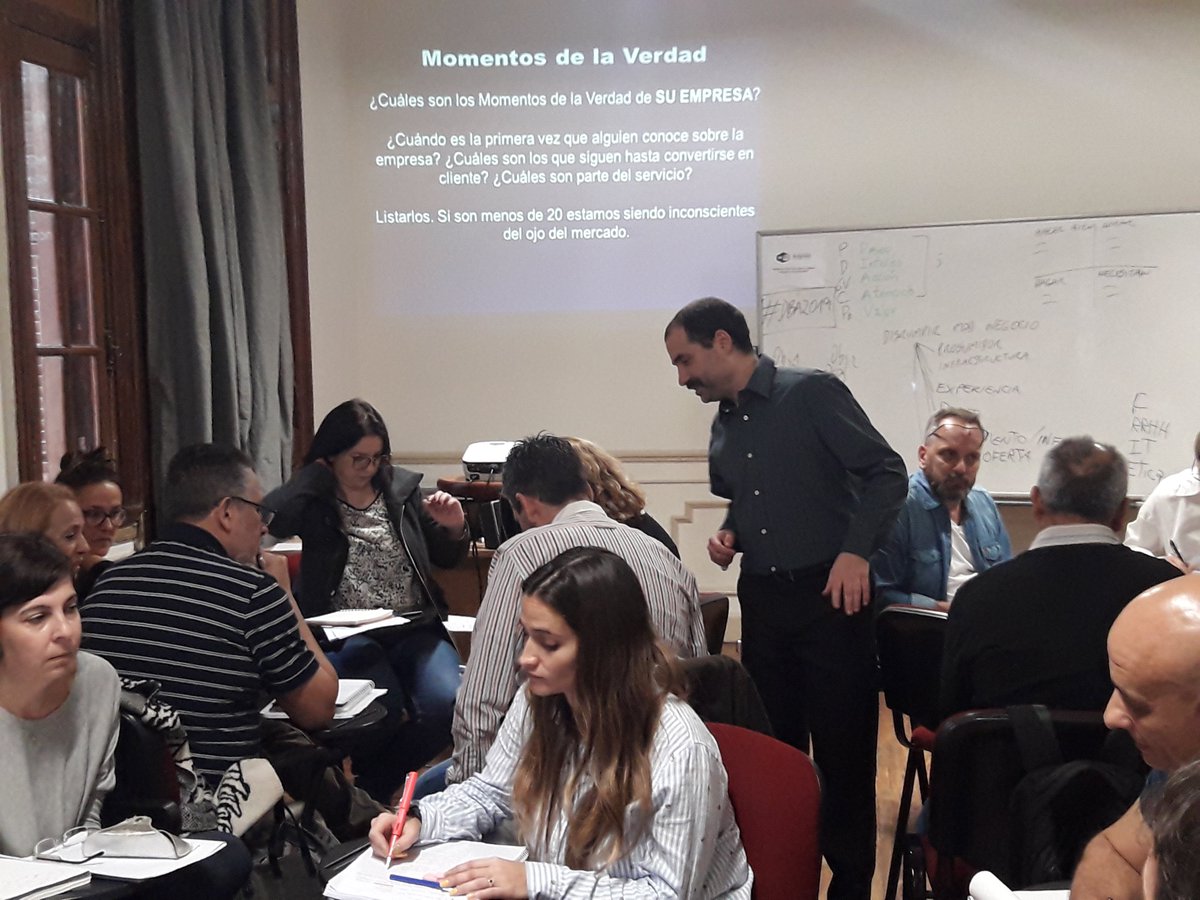 FundacionDenuo's tweet photo. En Buenos Aires nuestro equipo estuvo abriendo una nueva Diplomatura en Business Administration con Universidad de Belgrano.
1° clase de "Herramientas comerciales" con @mmorresig a sala llena. #DBA2019
@ubeduar @fcerutti @capacitacionub @Puro_Management https://t.co/8Hawm6dLK3