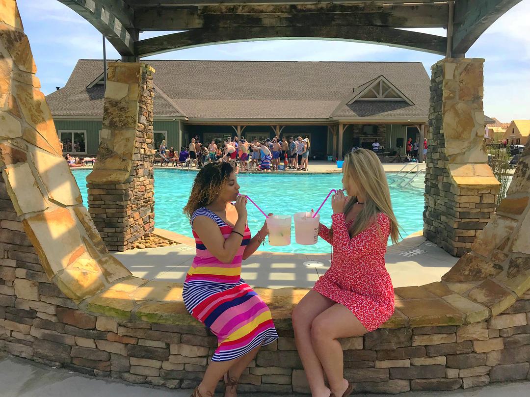 Free Drinks, Live Music, Food and More! June 8th at The View's Clubhouse. $10 Entry fee if under 21 - $5 Entry fee if over 21

Photo: <a href="/Lotheykno/">LoLo</a>