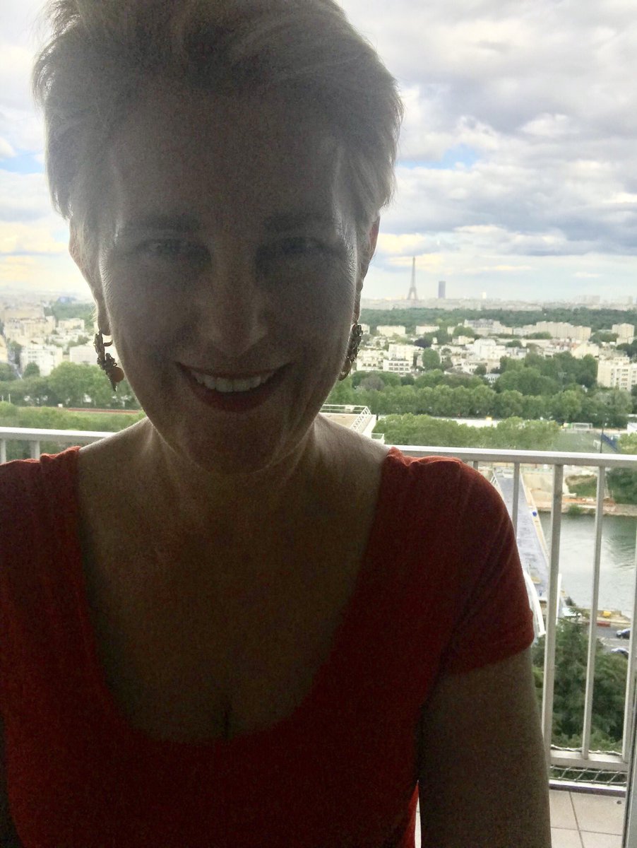 Filibegirl's tweet photo. Happy to be home #France #Paris https://t.co/WRbwQjtbW1