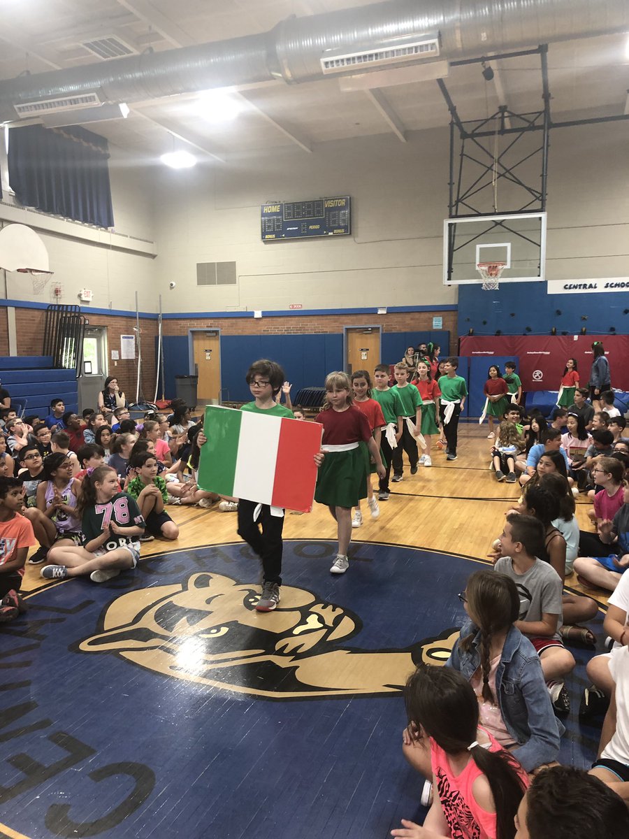 Central345's tweet photo. CES Third Grade Multicultural Performance - Thank you to the EHPTA for supporting this residency! #WeAreEH @EHTSDsup @EHTSDistrict https://t.co/0VAqIIy6fO