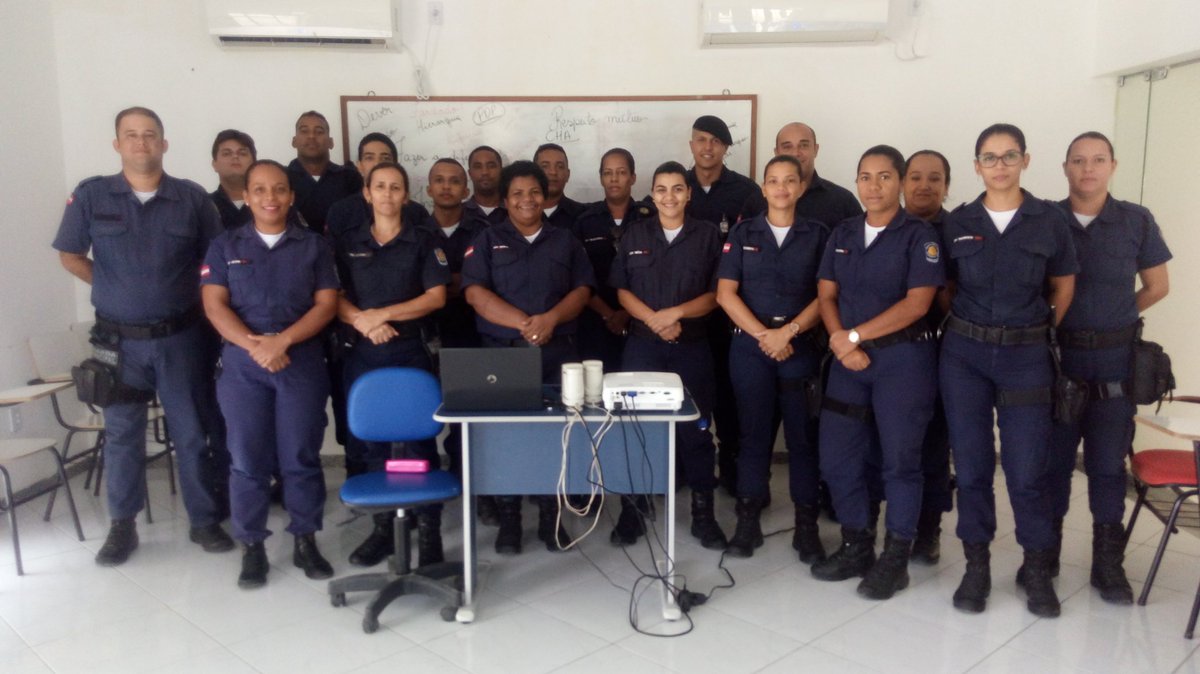 NbiaMaria9's tweet image. &quot;O maior benefício de treinamento não vem de se aprender algo novo,mas de se fazer melhor aquilo que já fazemos bem.&quot;
        Peter Drucker

#liderança
#empoderamentoprofissional
#sentimentodepertencimento
#condutaoperacional
#Patrulheiro
#DeontologiaGM 
#gratidão