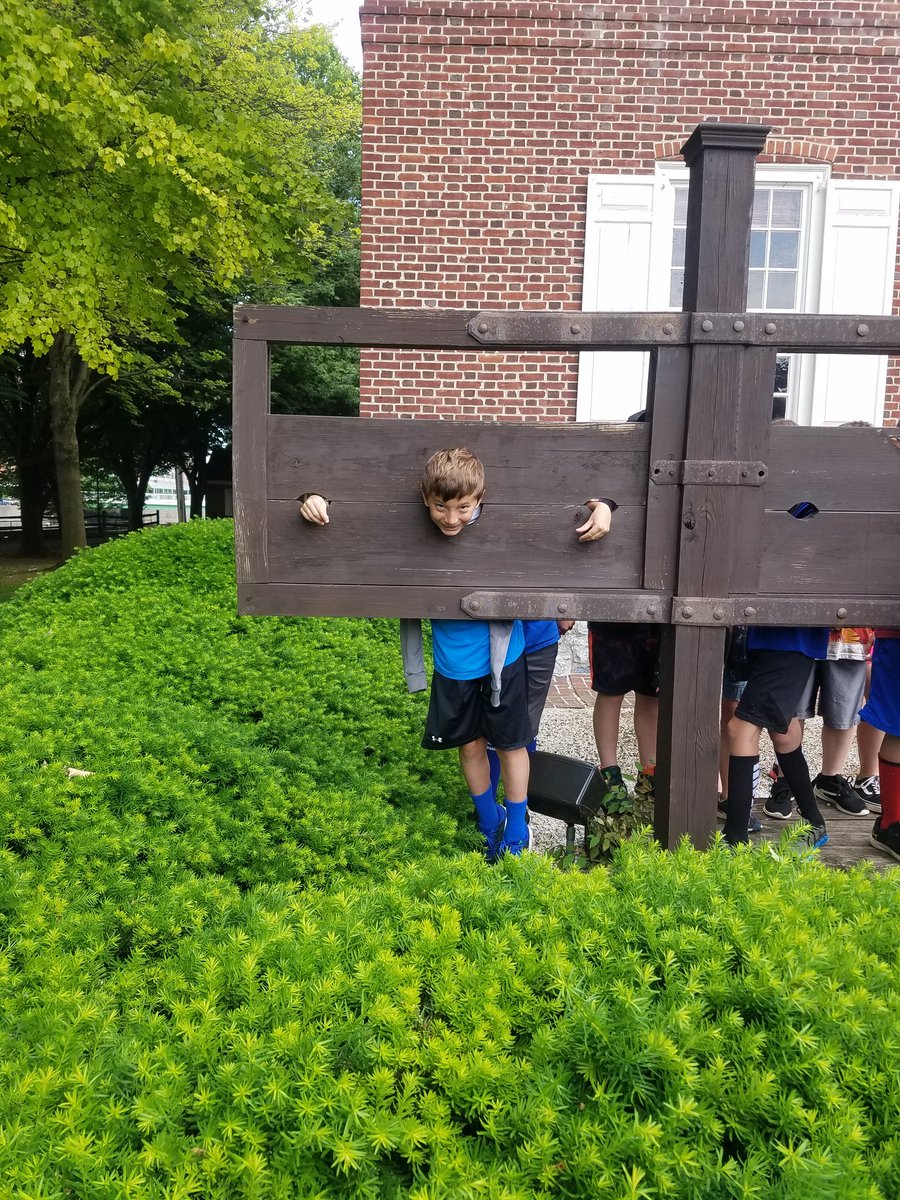 schiefenm3's tweet photo. Wonderful field trip to   @yorkhistory today. Thanks for a great experience. From @StewElementary https://t.co/pljdXH2M9V