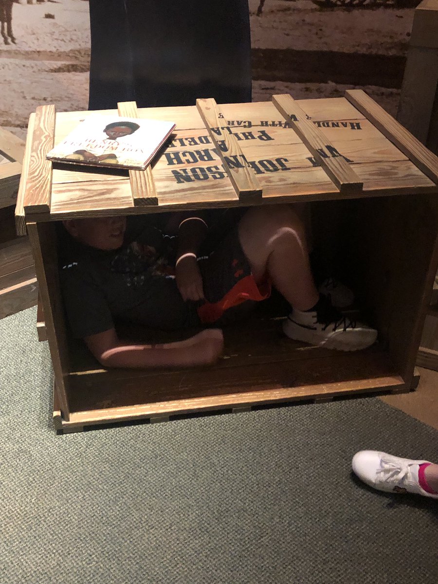 MichellThompso6's tweet photo. It may be close the end of the school year, but we still squeezed in some educational fun today exploring the Freedom Center! #mlballstars #ourstory https://t.co/0nxjOMylvo