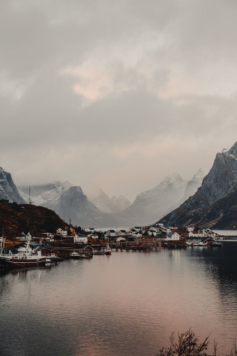 unsplash's tweet photo. Norway 🇳🇴
Feature: @danmagatti
https://t.co/Ko3nsehdEQ https://t.co/GrI2HytcCW