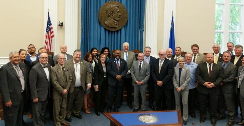 nvassemblydems's tweet photo. Today, @GovSisolak signed into law #AB136 and #SB231, which restore the prevailing wage and other rights and protections for workers in Nevada. Special shout-outs to Assembly Speaker @JasonFrierson and Senator @LVchrisbrooks for championing these bills. #NVLeg https://t.co/RngA2NJIpe