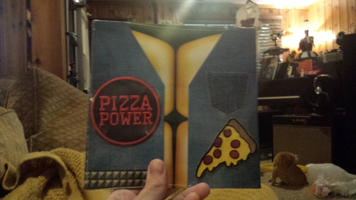 PhilipTCoates's tweet photo. My 29 year dream of owning "Pizza Power" by the Teenage Mutant Ninja Turtles on a 45 has finally come true. #comingoutofourshells @TMNT https://t.co/D57QJ2HbHU