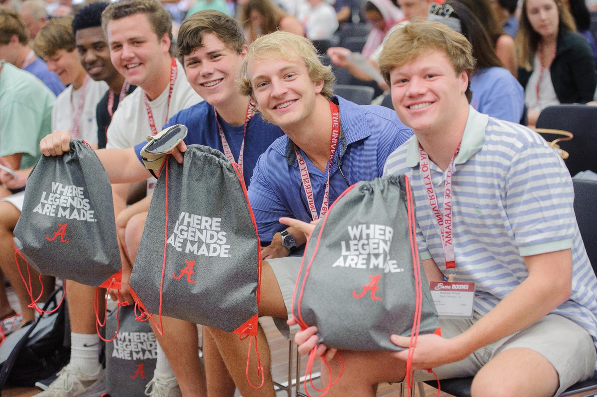 UofAlabama's tweet photo. We can’t believe that #BamaBound sessions are finally here!! 🙌 Welcome home, #UA23! 🏠

*Still need to register for your @UA_BamaBound session? Pro-tip: register sooner than later to get the date that works best for you! Details → https://t.co/6nFPfxx0hX #RollTide 🐘 https://t.co/pGaqkHJcAN
