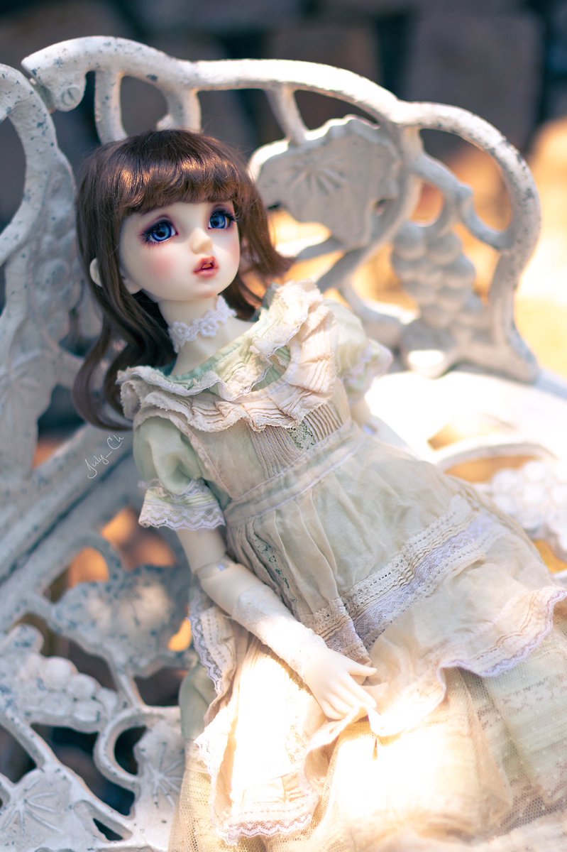 julych0711's tweet photo. 葵ちゃん初めての遠足〜(*´ω｀*)

#アリス
#superdollfie
#熱海ローズガーデン
#ホテルニューアカオ 
#ドールオーナーさんと繋がりたい 
#うちの子かわいい https://t.co/6OTuQrM9hi