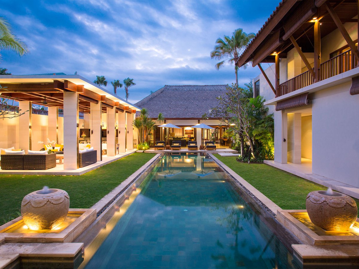 DistinctVillas's tweet photo. In search of a stylish central Seminyak location? Look no further than Villa Lilibel, set in the heart of the Oberoi district, a mere hop, skip and a jump from the beach, trendy restaurants, beach clubs and designer boutiques.

🏠: Lilibel | Bali | https://t.co/QHfvmjp29d https://t.co/pK9ZMy5buN