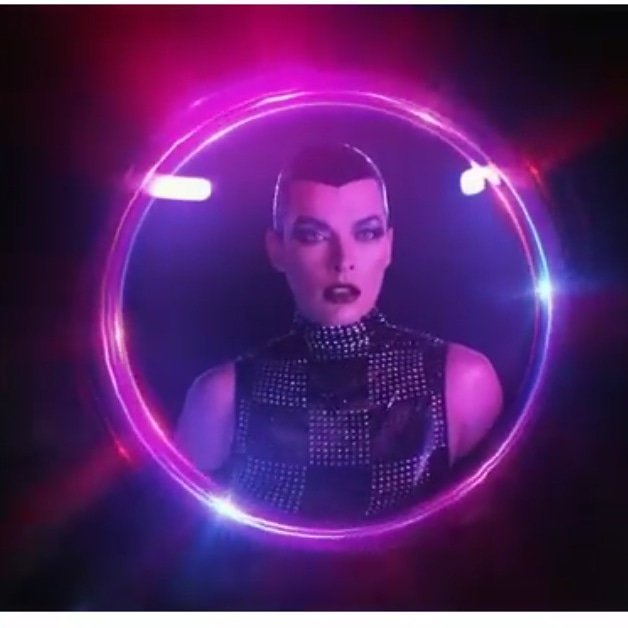 niduchis's tweet photo. @MillaJovovich INCREÍBLE!! New open en colaboración con @vmagazine
#millaj #millajovovich #Alice #ResidentEvil https://t.co/qrwxSvp1GQ