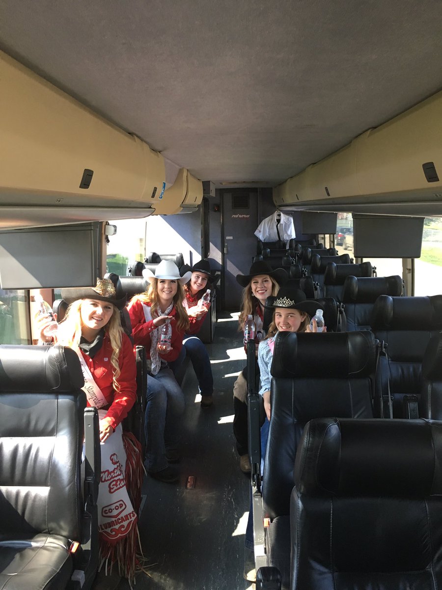 RedArrowEbus's tweet image. Miss GP Stompede Contestants, our team member Shannon Walters, and our Red Arrow coach in the @GPstompede Parade! #gpstompede #TourismWeek #40YearsRedArrow @CityofGP @GPtourism