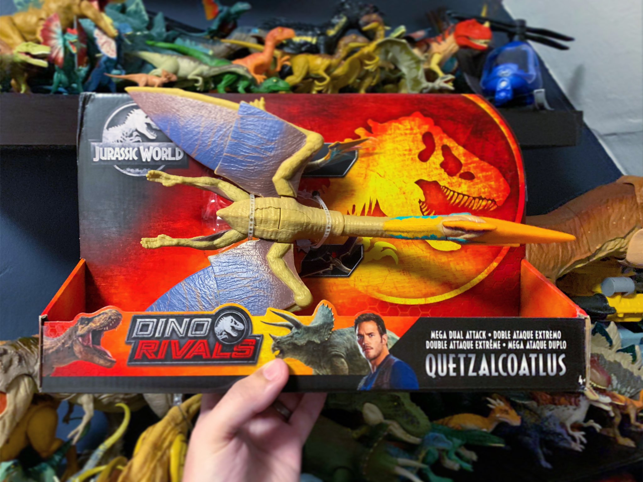 jurassic world mega dual attack quetzalcoatlus