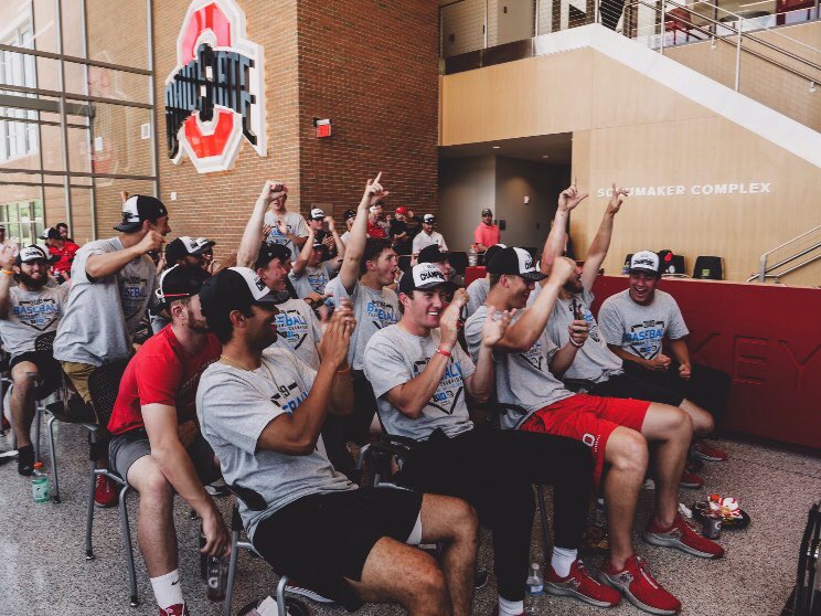 bealsy9's tweet image. Finally got a minute to reflect on the past few days.  What a ride!!  So proud of this group of Buckeyes.  Got to enjoy it all with the family as well - rare!!!  Thanks to all who reached out and supported. #GoBucks #B1GChamps #BuckeyeNation