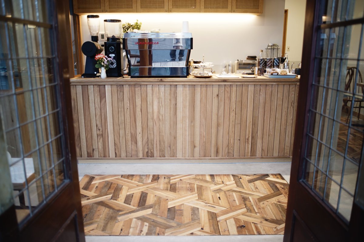 Cafe Ar Twitter 焙煎所 コーヒートレーニング施設を備えた 3店舗目となる旗艦店 Onibus Coffee八雲店 が 5 29 水 グランドオープン 東京都目黒区八雲4 10 9 00 18 00 不定休 Onibuscoffee八雲店 駒沢通り 目黒区 八雲 カフェ Onibuscoffee