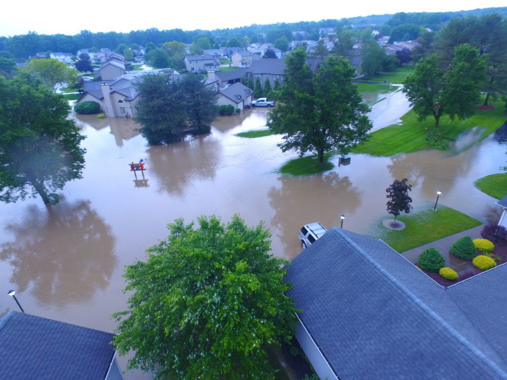 JonRudder's tweet photo. Some pictures from my uncle in Boardman. That’s a lot of water. Looks like Mahoning county got hit pretty hard. https://t.co/dqwmrhj9C9